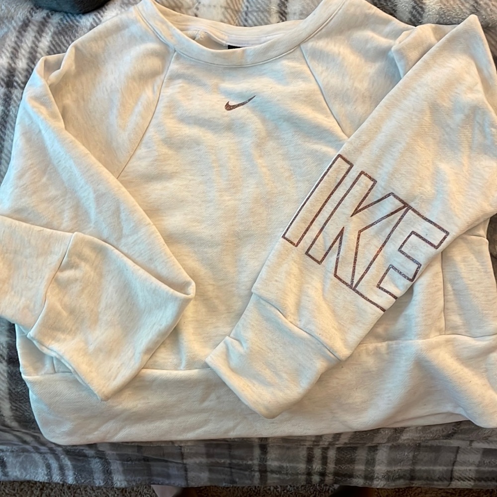 NIKE Dri-Fit cropped hoodie